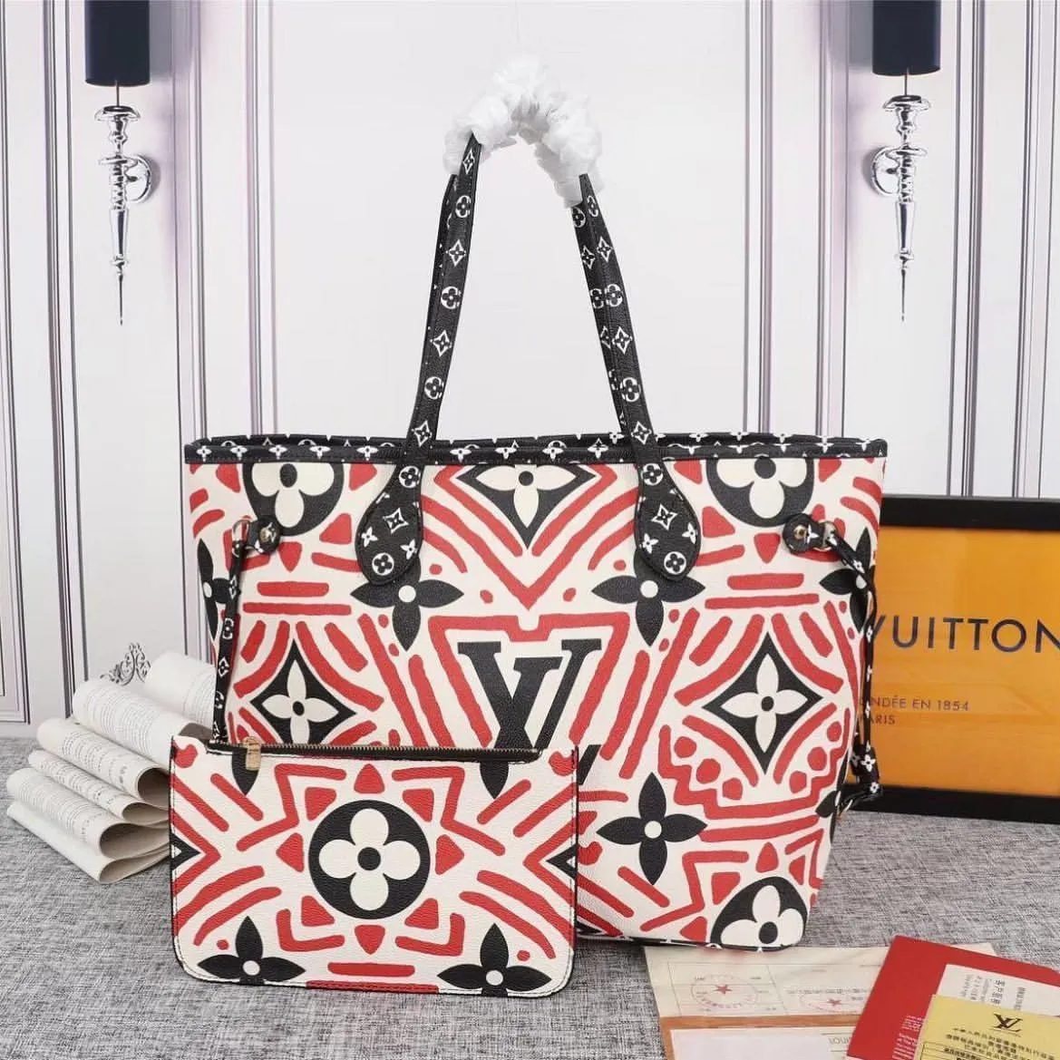 Luxury Tote - LOV - 5983