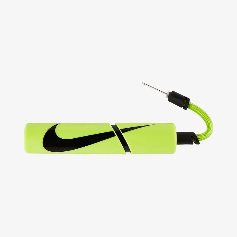 Nike Essential Ball Pump